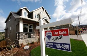 Mortgage Rates Under 6% Now When will mortgage rates go down to 5%? Don't miss the lenders offering sub-6% loans now.