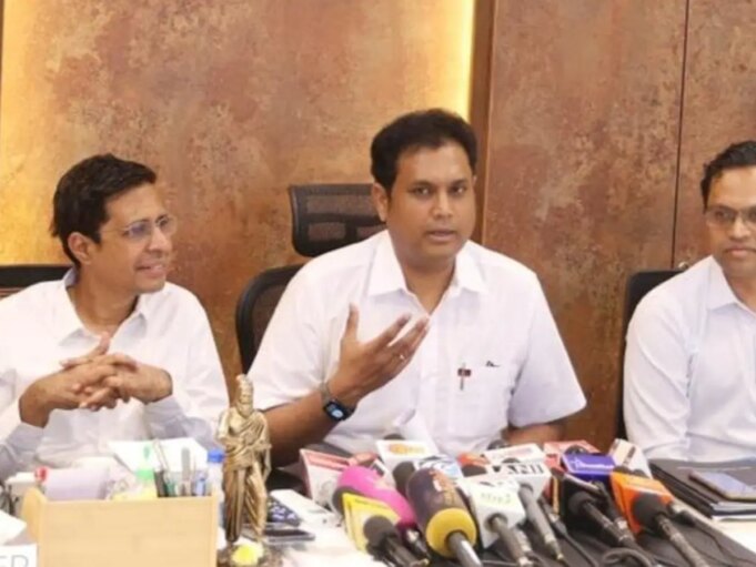 Sovereign AI park Tamil Nadu eyes $1.1B investment Sovereign AI Park in Tamil Nadu; MoU inked for potential $1.1billion investment