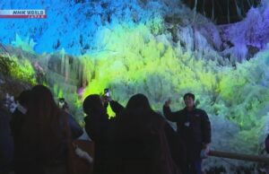 Spectacular icicles draw a crowd in Japanese town Spectacular icicles draw a crowd in Japanese town