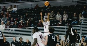Colonels Win 2nd Straight In Thrilling Finish Colonels Pull Away Late To Win Second Straight